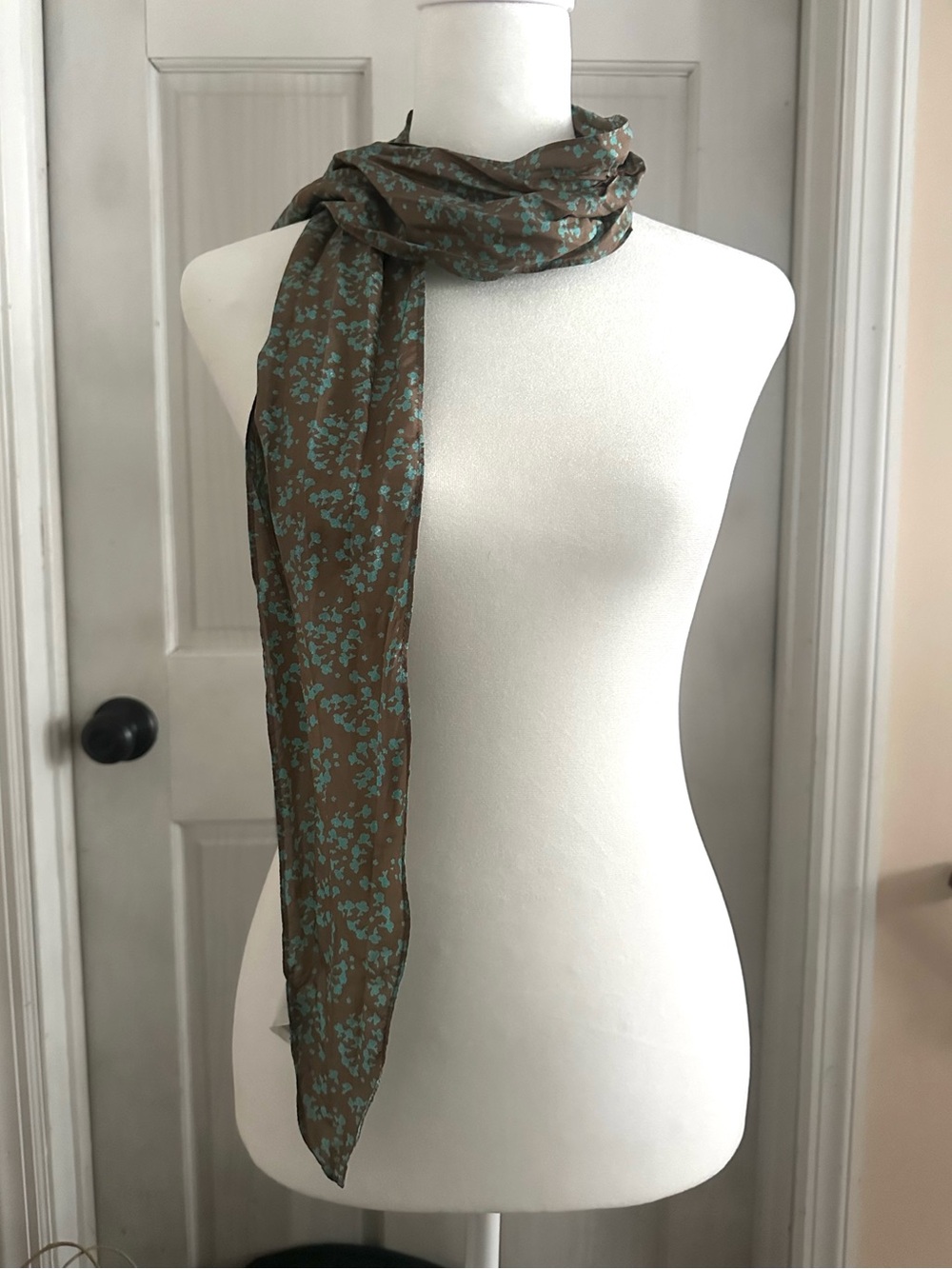 GAP Factory 100% Silk Ditsy Floral Thin Scarf Belt Hair Wrap